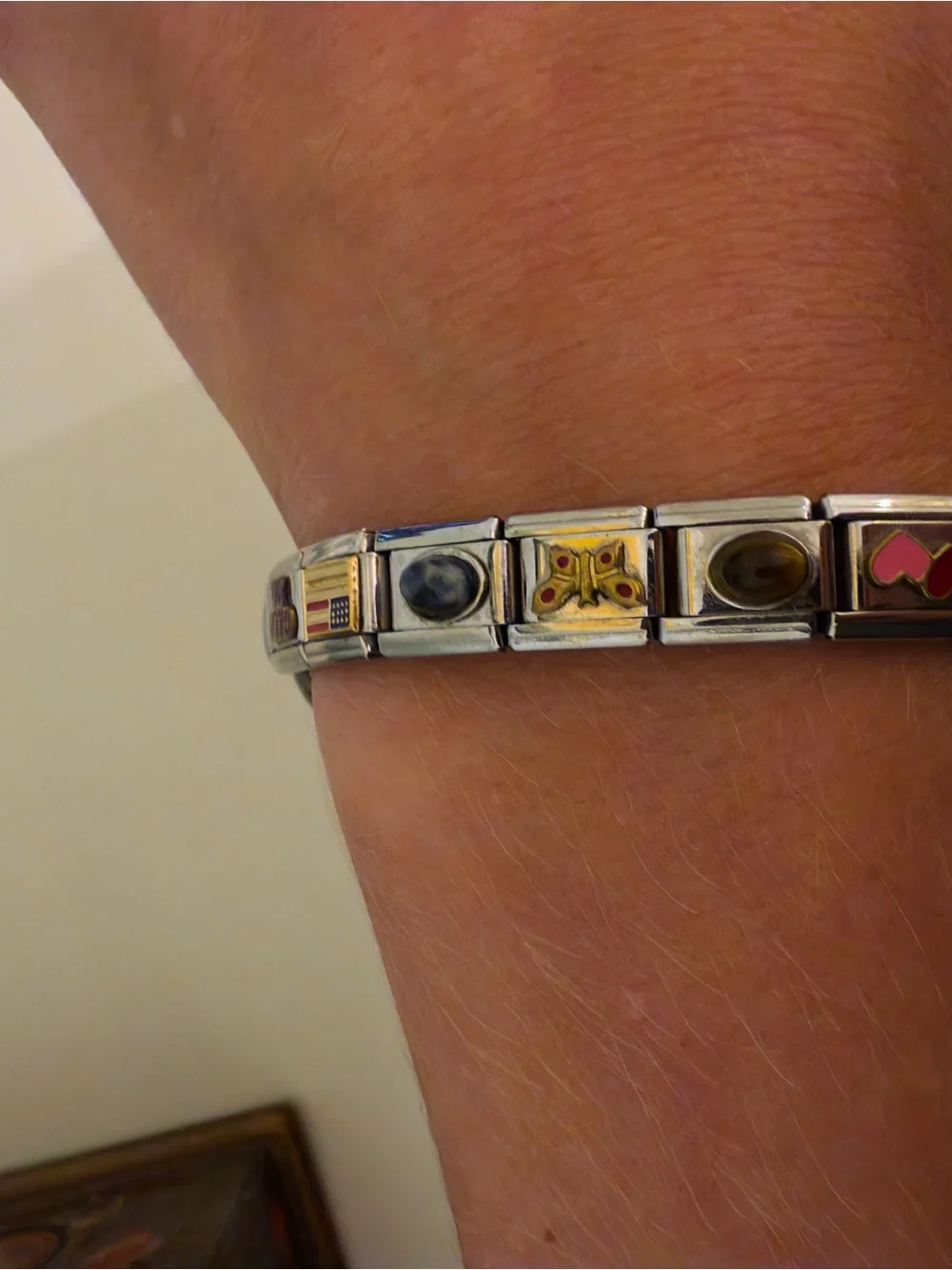 Vintage Lavello Italian Charm Silver Tone Ladies Bracelet Watch with White Dial